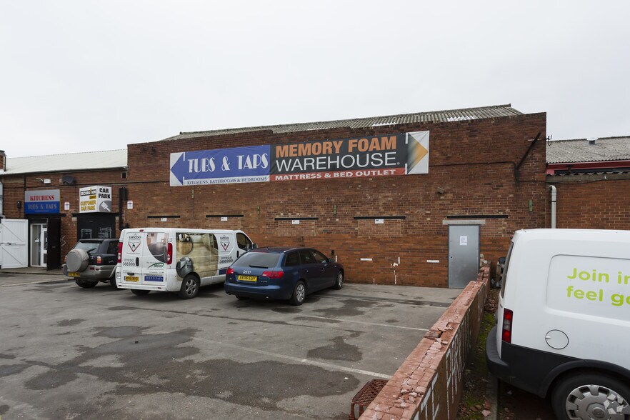 2 Navigation Yard, Wakefield, WF1 5PQ Office for Lease