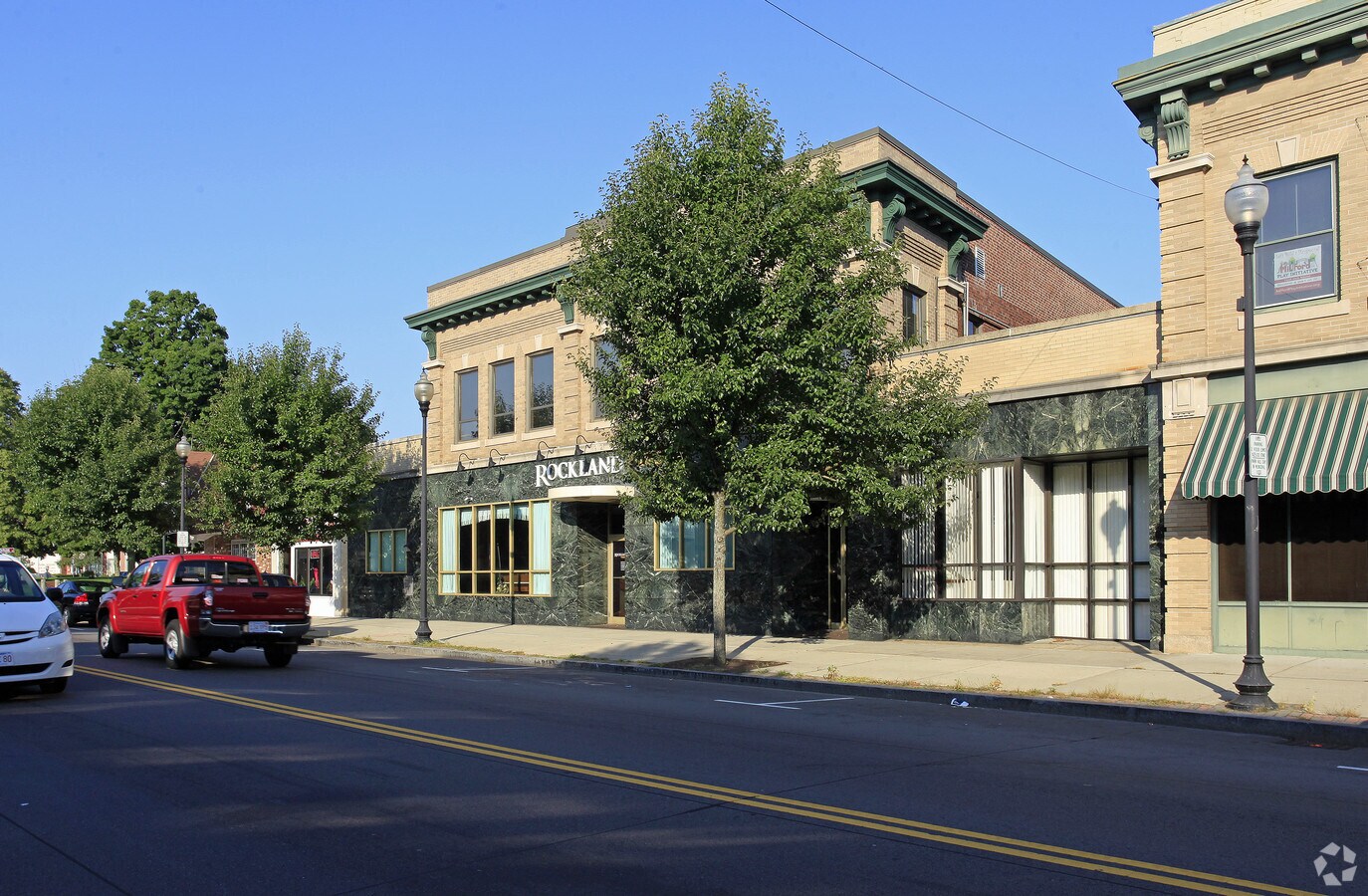 221223 Main St, Milford, MA 01757