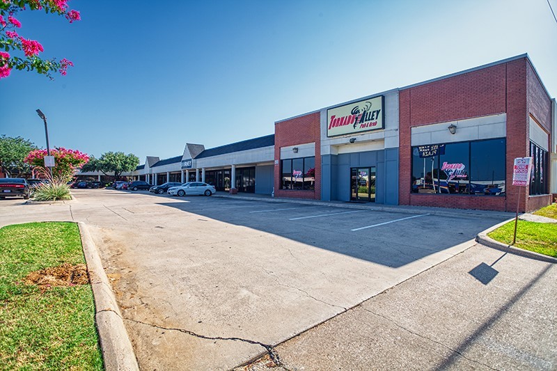 359 Lake Park Rd, Lewisville, TX for lease - Building Photo - Image 3 of 3