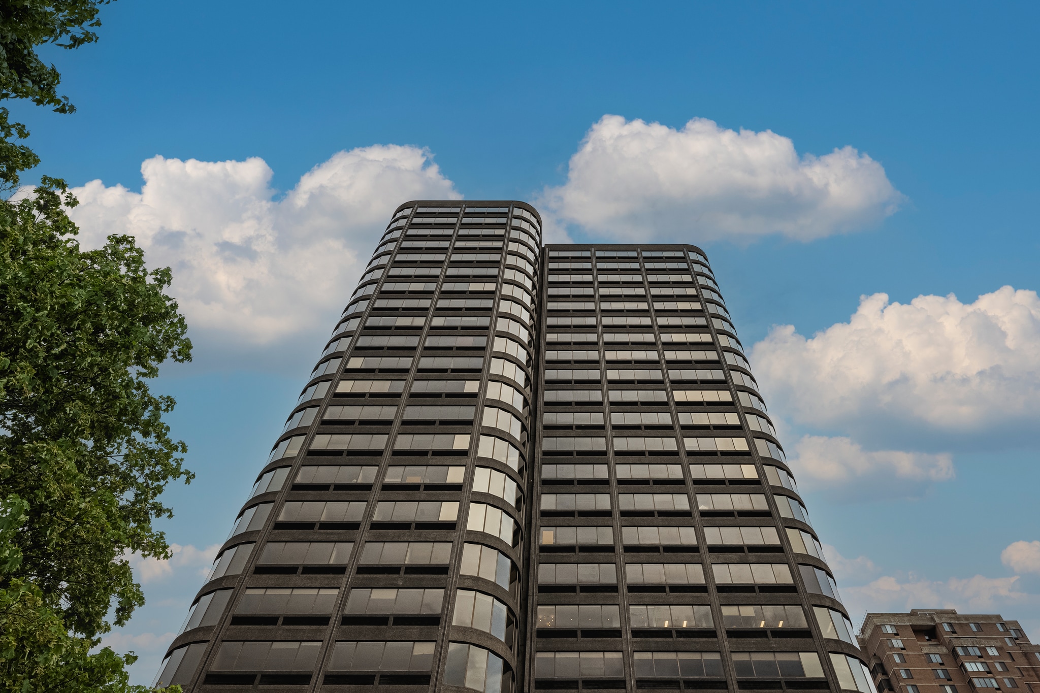 300 Rue Léo-Pariseau, Montréal, QC for lease Building Photo- Image 1 of 8