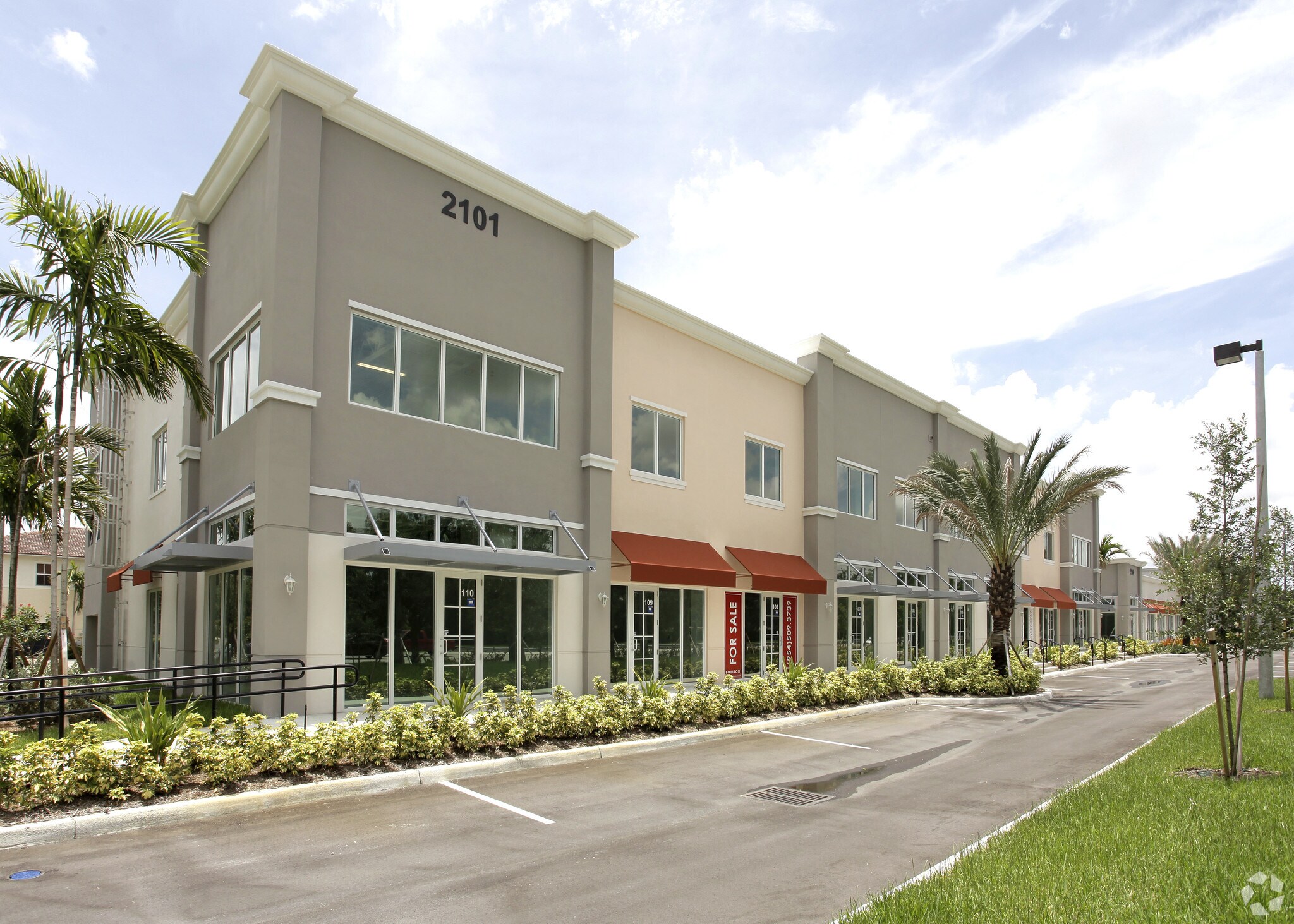 2101 SW 101st Ave, Miramar, FL for sale Primary Photo- Image 1 of 1