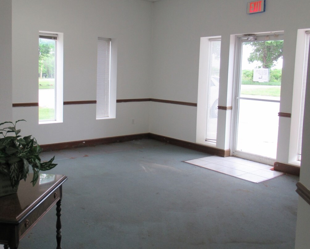 11301 Mosier Valley Rd, Euless, TX 76040