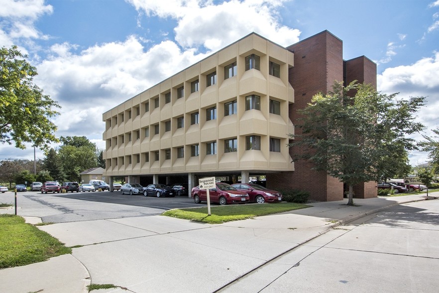 300 3rd Ave SE, Rochester, MN for sale - Building Photo - Image 1 of 38