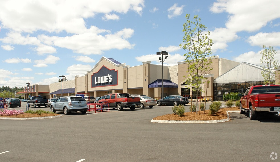 707 Huse Rd, Manchester, NH for sale - Building Photo - Image 2 of 33