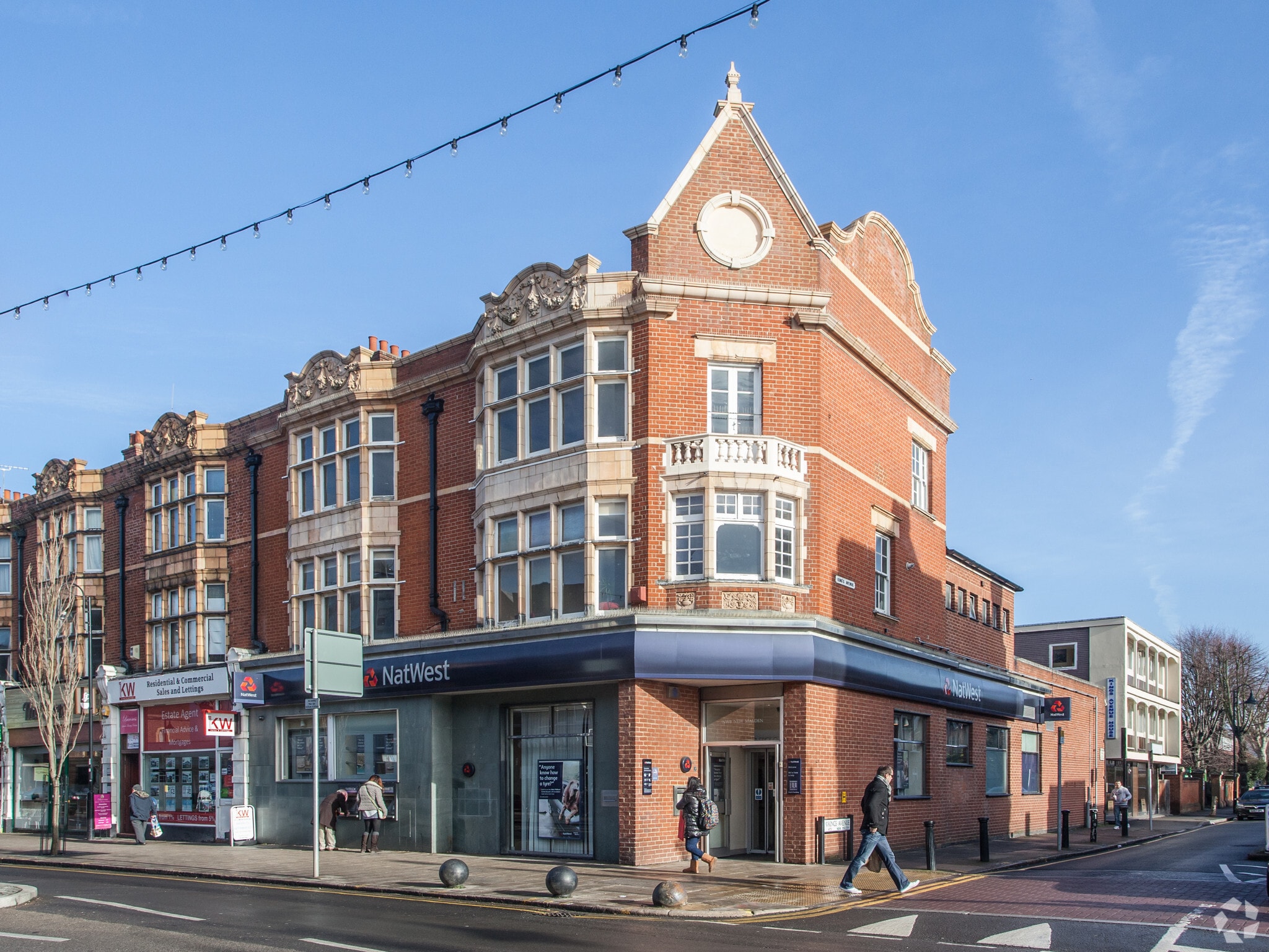 64 Alric Av, New Malden for sale Primary Photo- Image 1 of 1