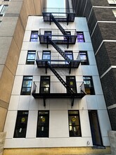 307 W 39th St, New York, NY for lease Building Photo- Image 2 of 4