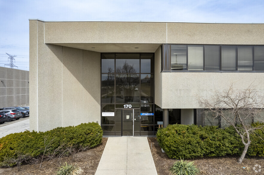 170 Duffield Dr, Markham, ON for lease - Building Photo - Image 3 of 4