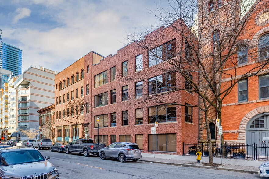 100 Lombard St, Toronto, ON for lease - Building Photo - Image 2 of 4