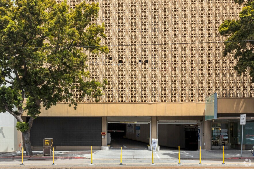 110 W C St, San Diego, CA 92101 The Chamber Building