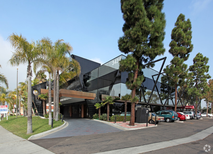 3434 Midway Dr, San Diego, CA for lease - Building Photo - Image 1 of 7