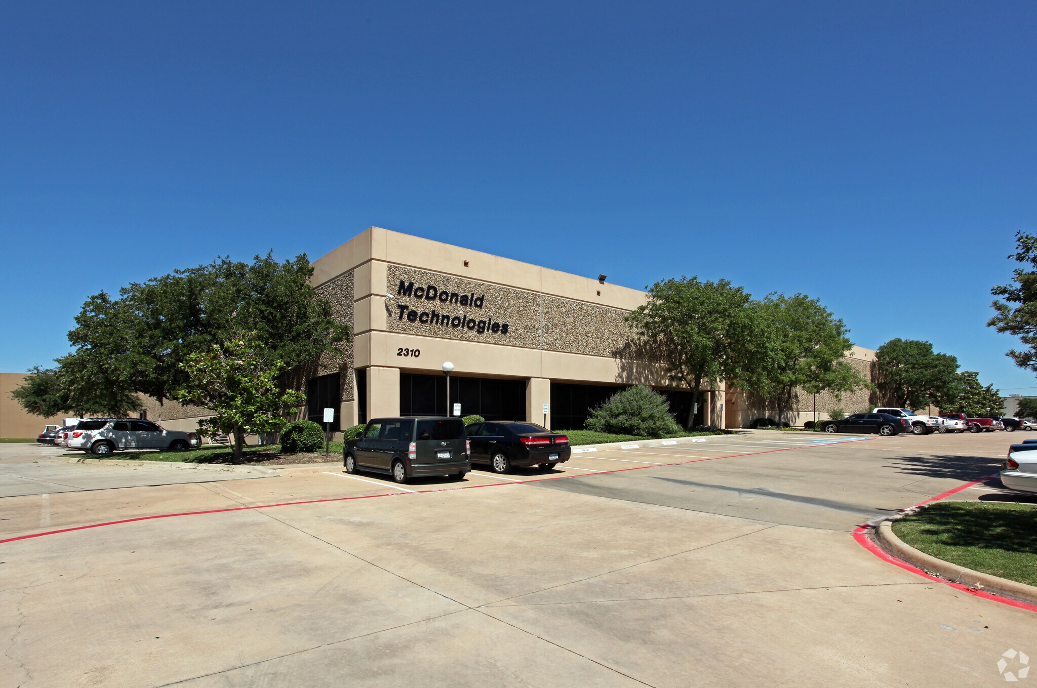 2310 McDaniel Dr, Carrollton, TX for sale Primary Photo- Image 1 of 1