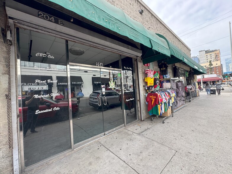 1100-1106 S Los Angeles St, Los Angeles, CA for lease - Building Photo - Image 3 of 14