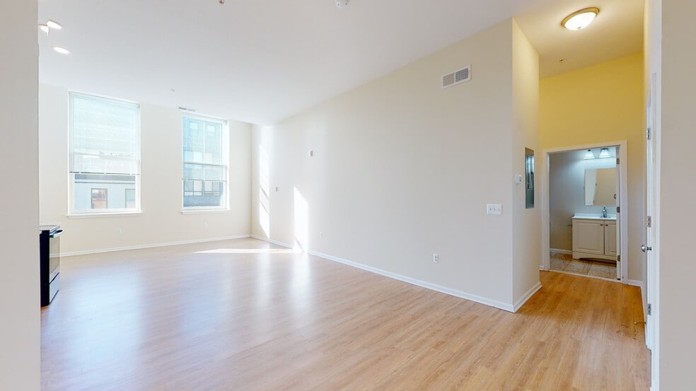 407-415 N Howard St, Baltimore, MD for sale - Matterport 3D Scan - Image 2 of 77