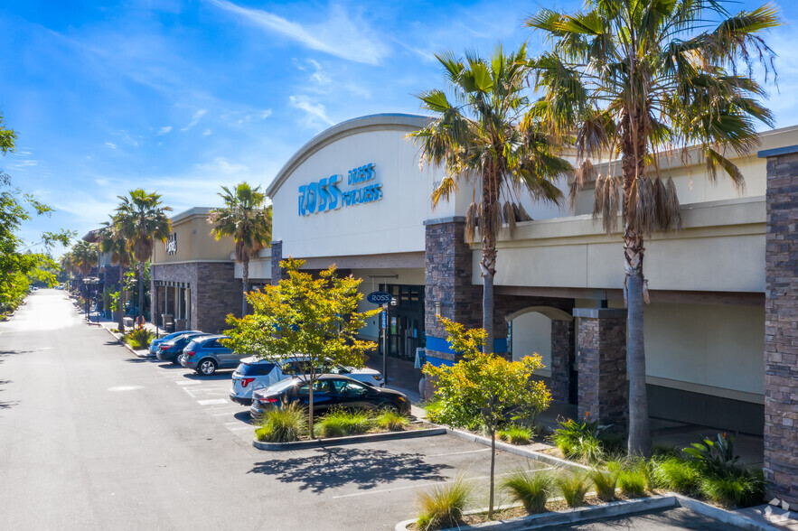 20580-20680 Homestead Rd, Cupertino, CA for lease - Building Photo - Image 3 of 8