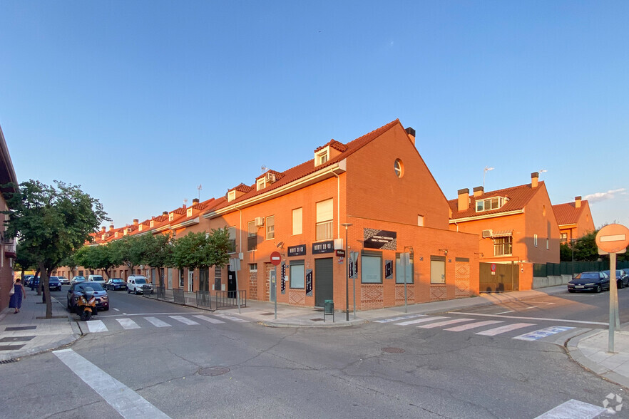 Calle Cuba, 38, San Martín de la Vega, Madrid for sale - Primary Photo - Image 1 of 2