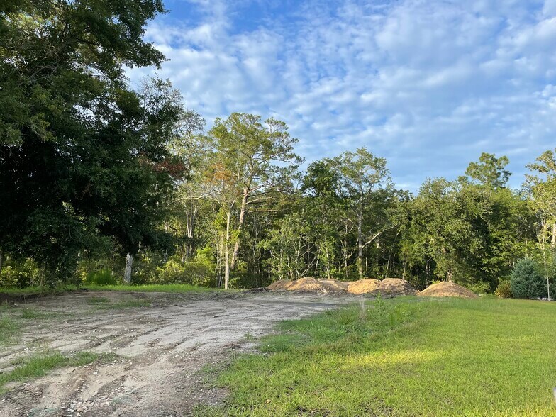 118 Hagar Brown Rd, Murrells Inlet, SC 29576