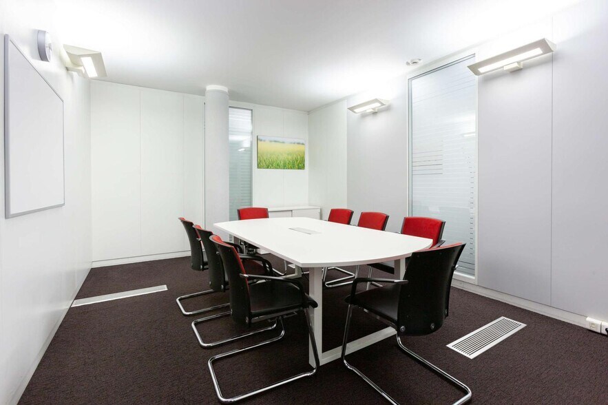 31 Rue D'Armagnac, Bordeaux for lease - Interior Photo - Image 3 of 7