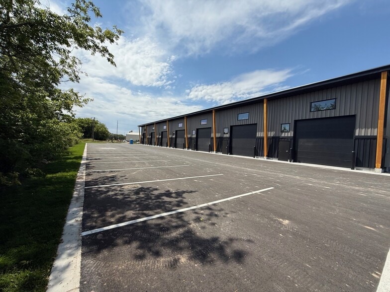 4962 3300 w, Rexburg, ID for lease - Building Photo - Image 1 of 27