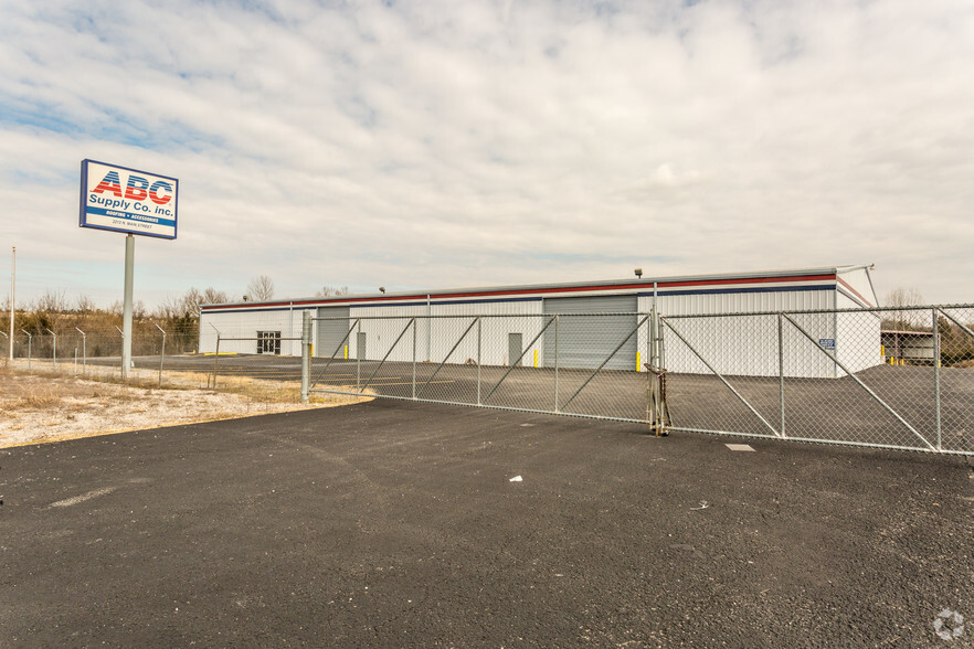 2212 N Main St, Shelbyville, TN for sale - Building Photo - Image 1 of 1