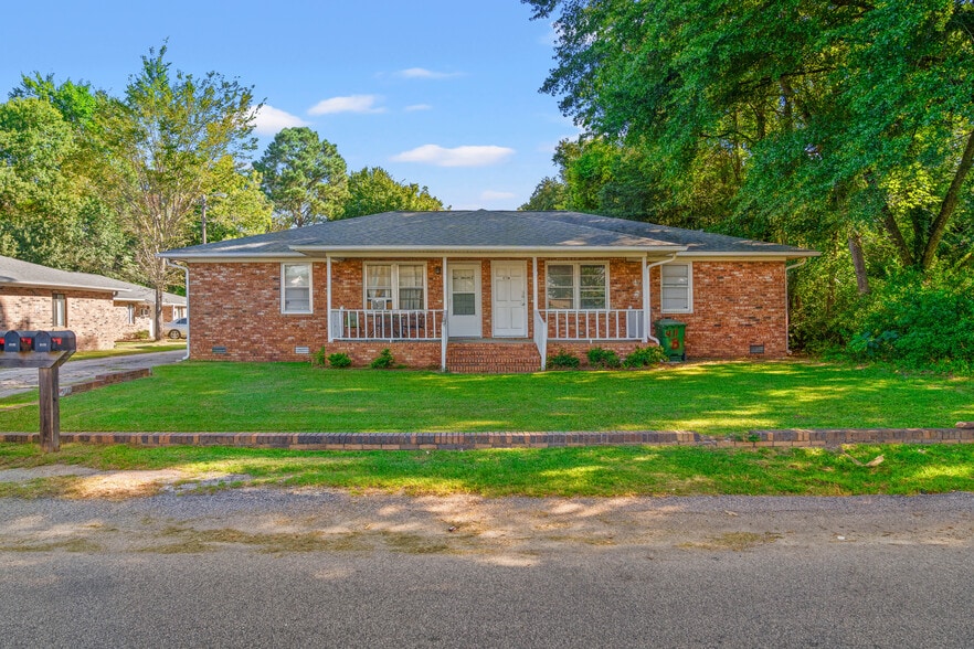 407 Royal St, Florence, SC for sale - Building Photo - Image 1 of 5