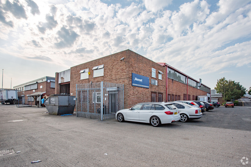 Park Ln, Oldbury for lease - Building Photo - Image 3 of 4