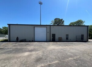 5244 Challedon Dr, Virginia Beach, VA for lease Building Photo- Image 2 of 2
