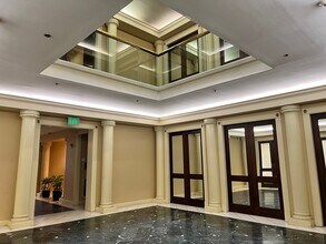 221 4th Ave N, Nashville, TN for sale Interior Photo- Image 1 of 1