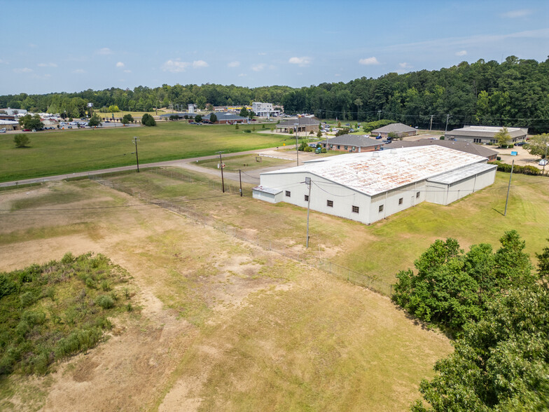 248 Chubby Dr, Columbus, MS for lease - Building Photo - Image 2 of 27