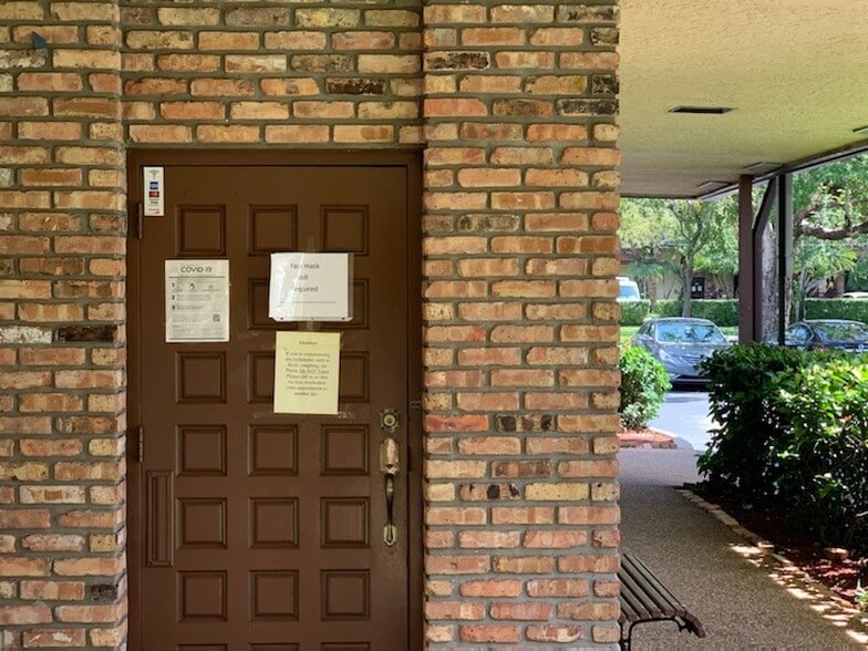 333 NW 70th Ave, Plantation, FL for sale - Building Photo - Image 1 of 1