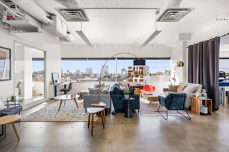 8065-8075 W 3rd St, Los Angeles, CA for lease Interior Photo- Image 1 of 12