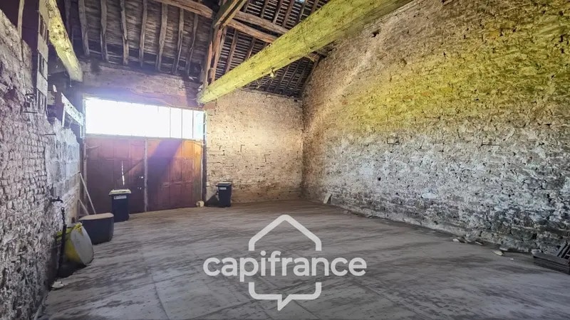 Industrial in Chalon-sur-Saône for lease Interior Photo- Image 1 of 2