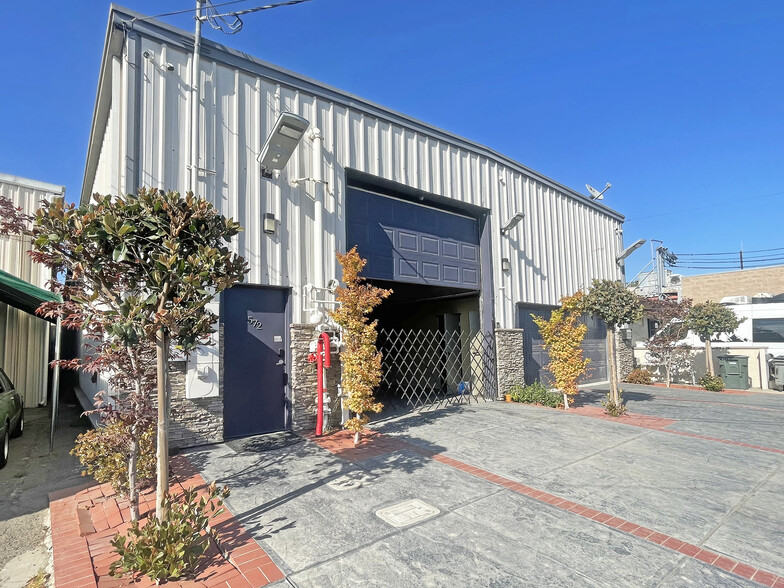 572 Estabrook St, San Leandro, CA for lease - Building Photo - Image 2 of 6