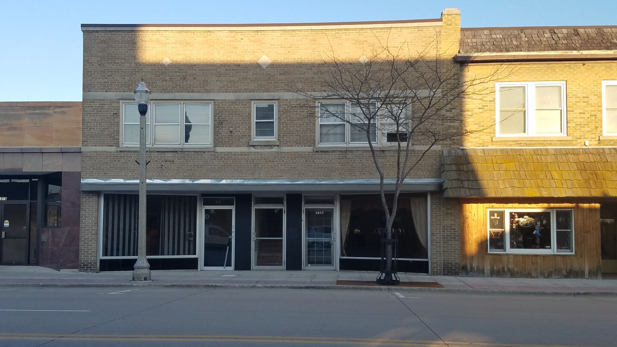 1817 Washington St, Two Rivers, WI for sale Other- Image 1 of 1