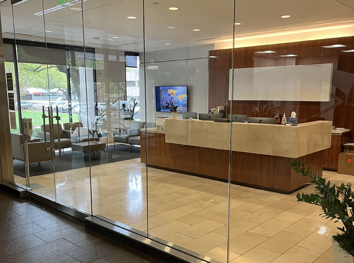 6330 West Loop S, Bellaire, TX for lease Building Photo- Image 1 of 4