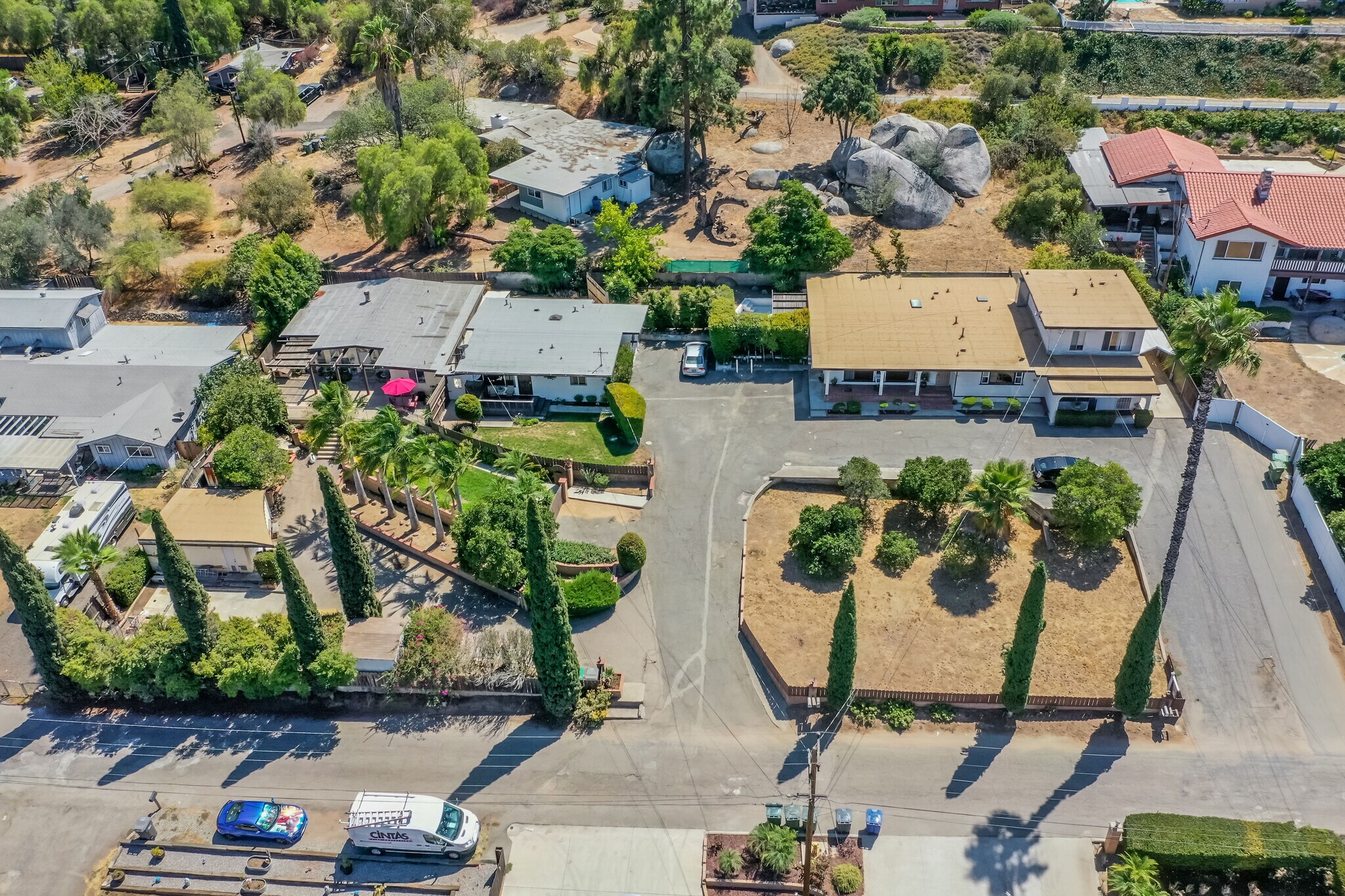 1331-37 Windmill Rd, El Cajon, CA for sale Primary Photo- Image 1 of 1