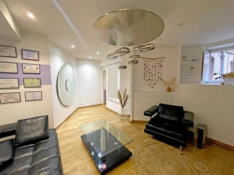 6 Rue Charles Nodier, Toulouse for lease - Interior Photo - Image 3 of 8