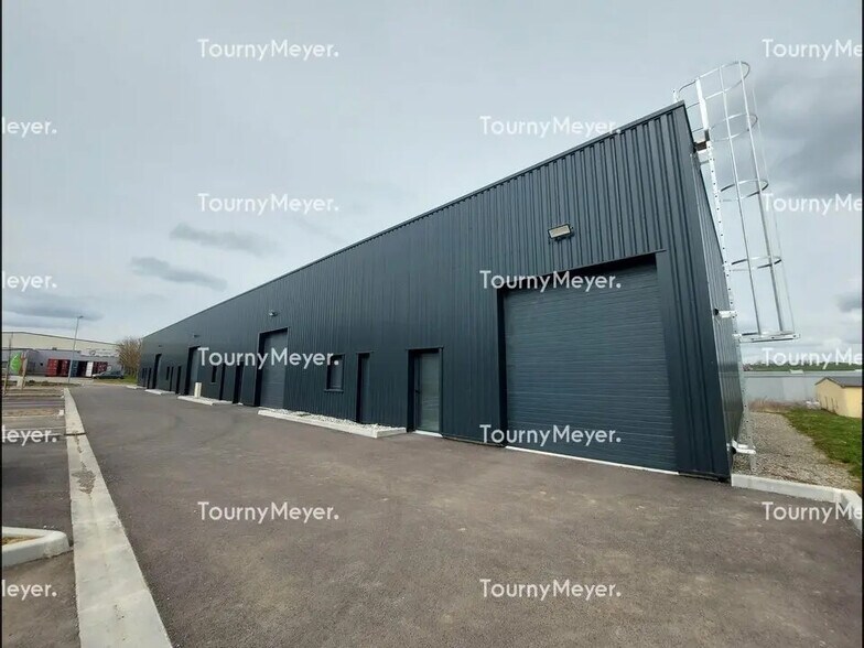 Flex in Sainte-Foy-d'Aigrefeuille for lease - Building Photo - Image 1 of 7