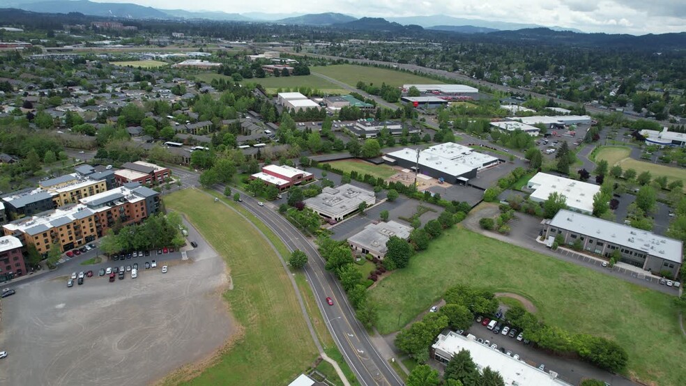 2892 Crescent Ave, Eugene, OR for lease - Commercial Listing Video - Image 2 of 10