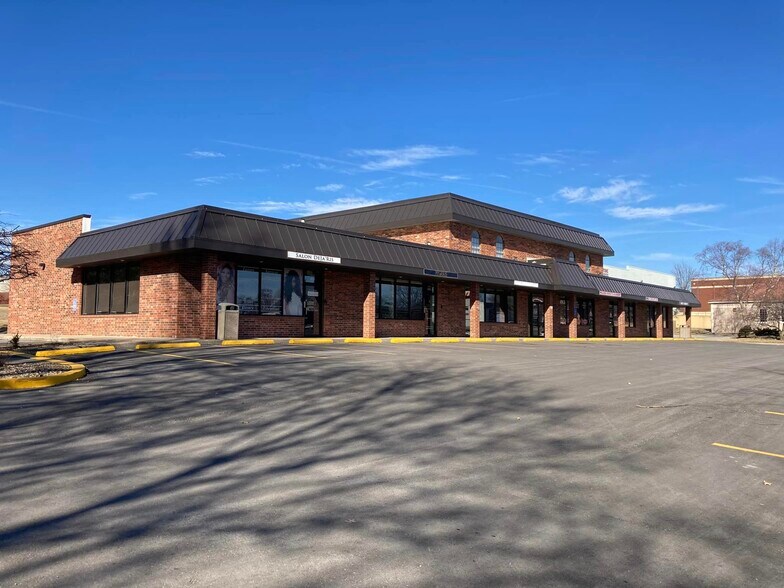 2400 S Lee's Summit Rd, Independence, MO for lease - Building Photo - Image 3 of 18