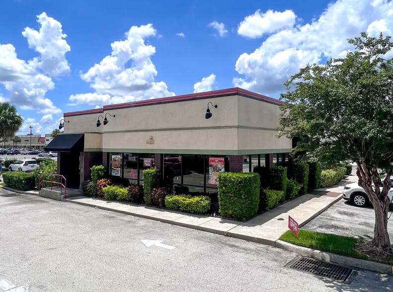 240-250 E Michigan St, Orlando, FL for lease - Building Photo - Image 1 of 2