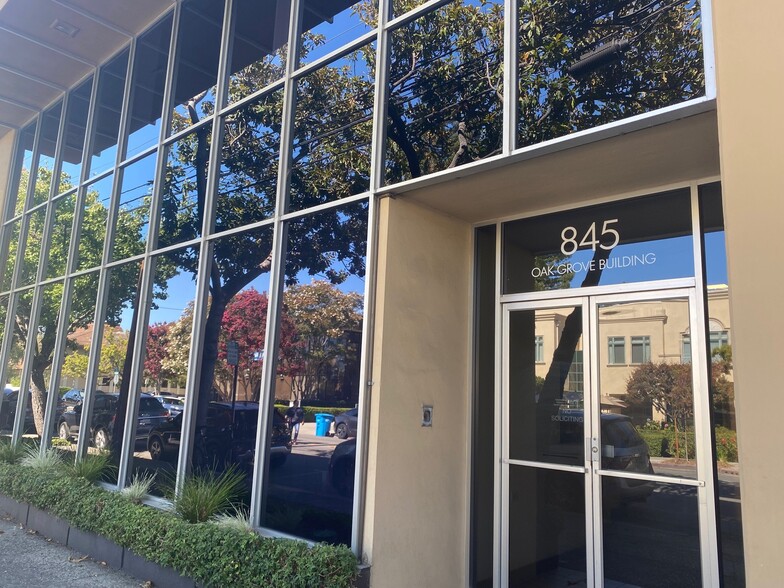 845 Oak Grove Ave, Menlo Park, CA for lease - Building Photo - Image 1 of 9