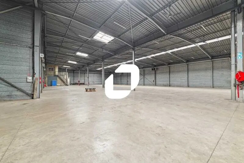 Office in Louvres for lease - Interior Photo - Image 3 of 19