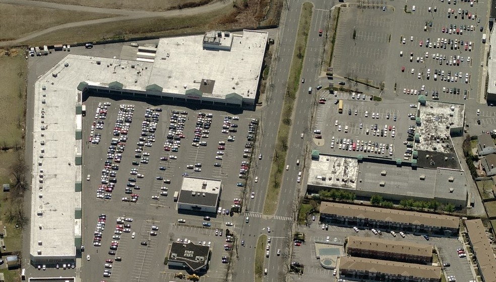 3544-3584 Long Beach Rd, Oceanside, NY for lease - Aerial - Image 3 of 8