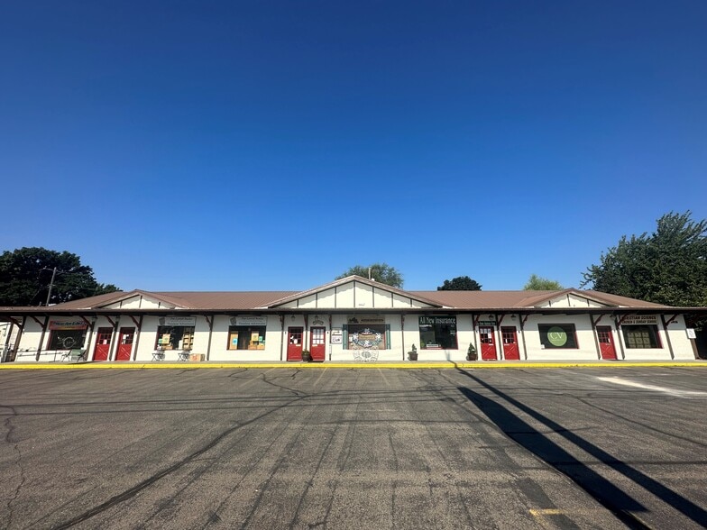 2415 N Government Way, Coeur d'Alene, ID for lease - Building Photo - Image 1 of 2