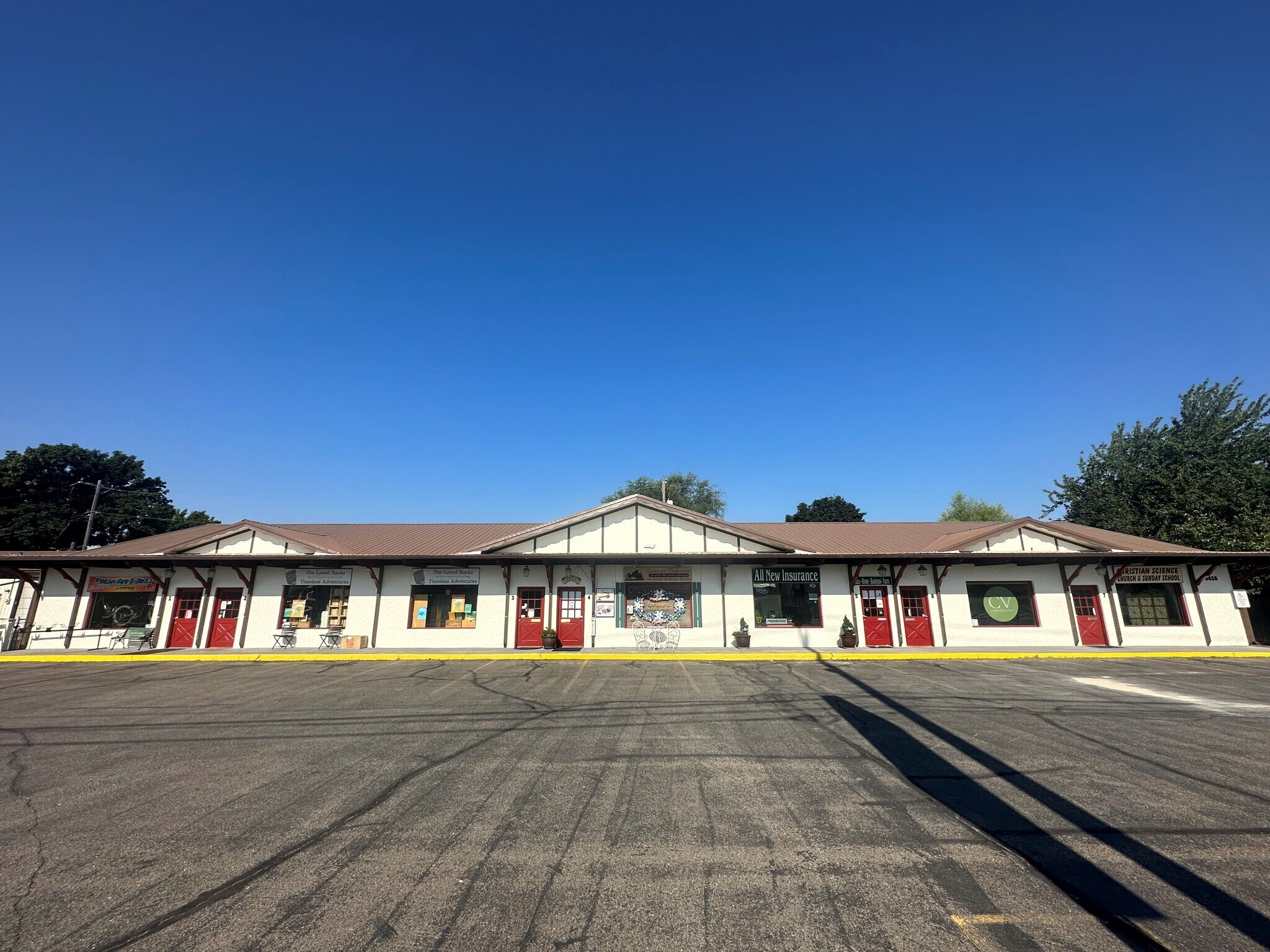 2415 N Government Way, Coeur d'Alene, ID for lease Building Photo- Image 1 of 3