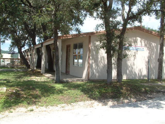 10877 Park Road 37, Lakehills, TX for lease - Building Photo - Image 2 of 38