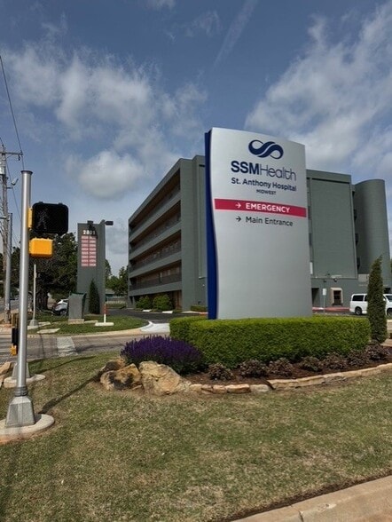 2801 Parklawn Dr, Midwest City, OK for lease - Building Photo - Image 2 of 40