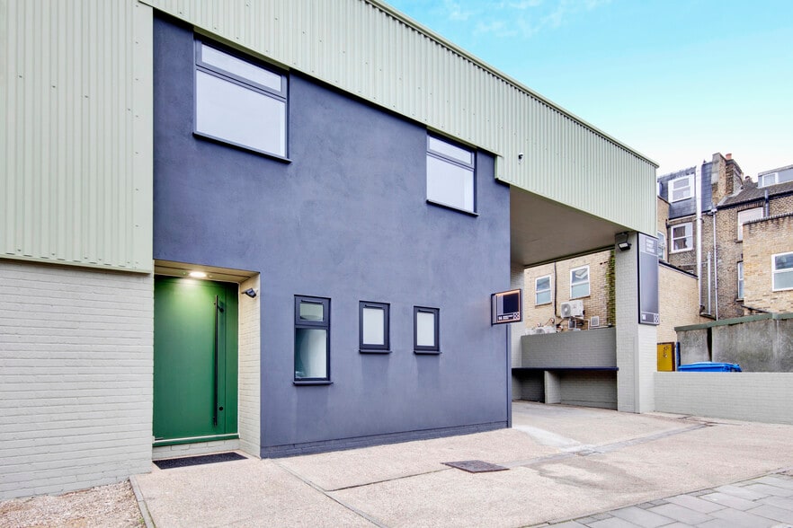 Ferrier St, London for lease - Building Photo - Image 2 of 16