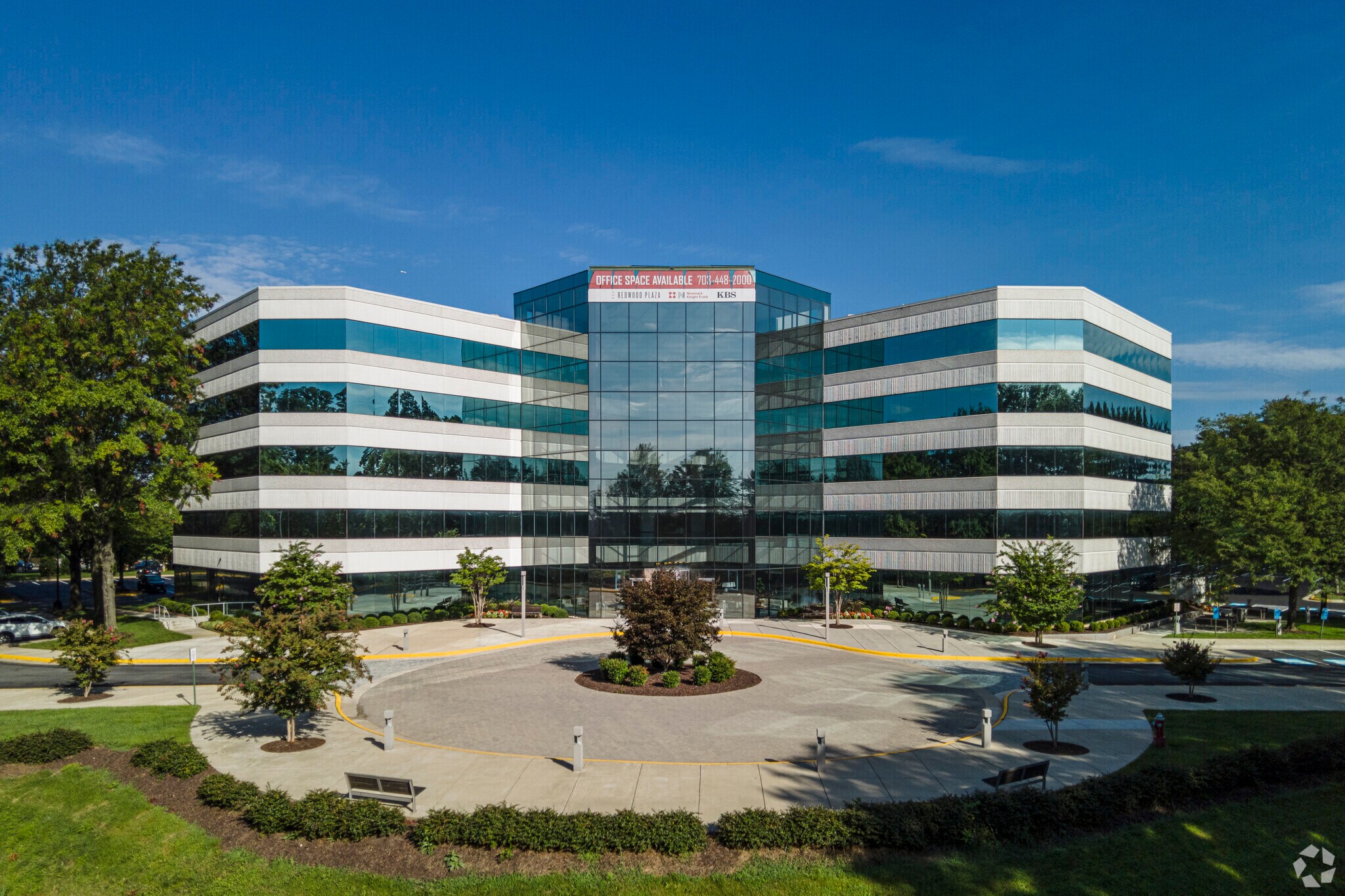 10560 Arrowhead Dr, Fairfax, VA for sale Primary Photo- Image 1 of 1