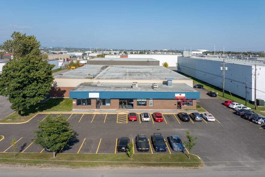 830 Av Godin, Québec, QC for lease - Building Photo - Image 1 of 3